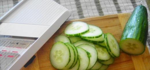 Салат из огурцов и капусты на зиму – простая и низкокалорийная закуска